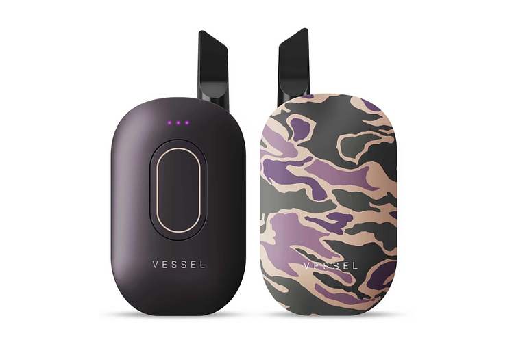 Vaporisateur camouflage violet avec port de charge